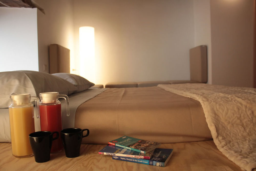 Casa Latina Bed & Breakfast Napoli Ngoại thất bức ảnh