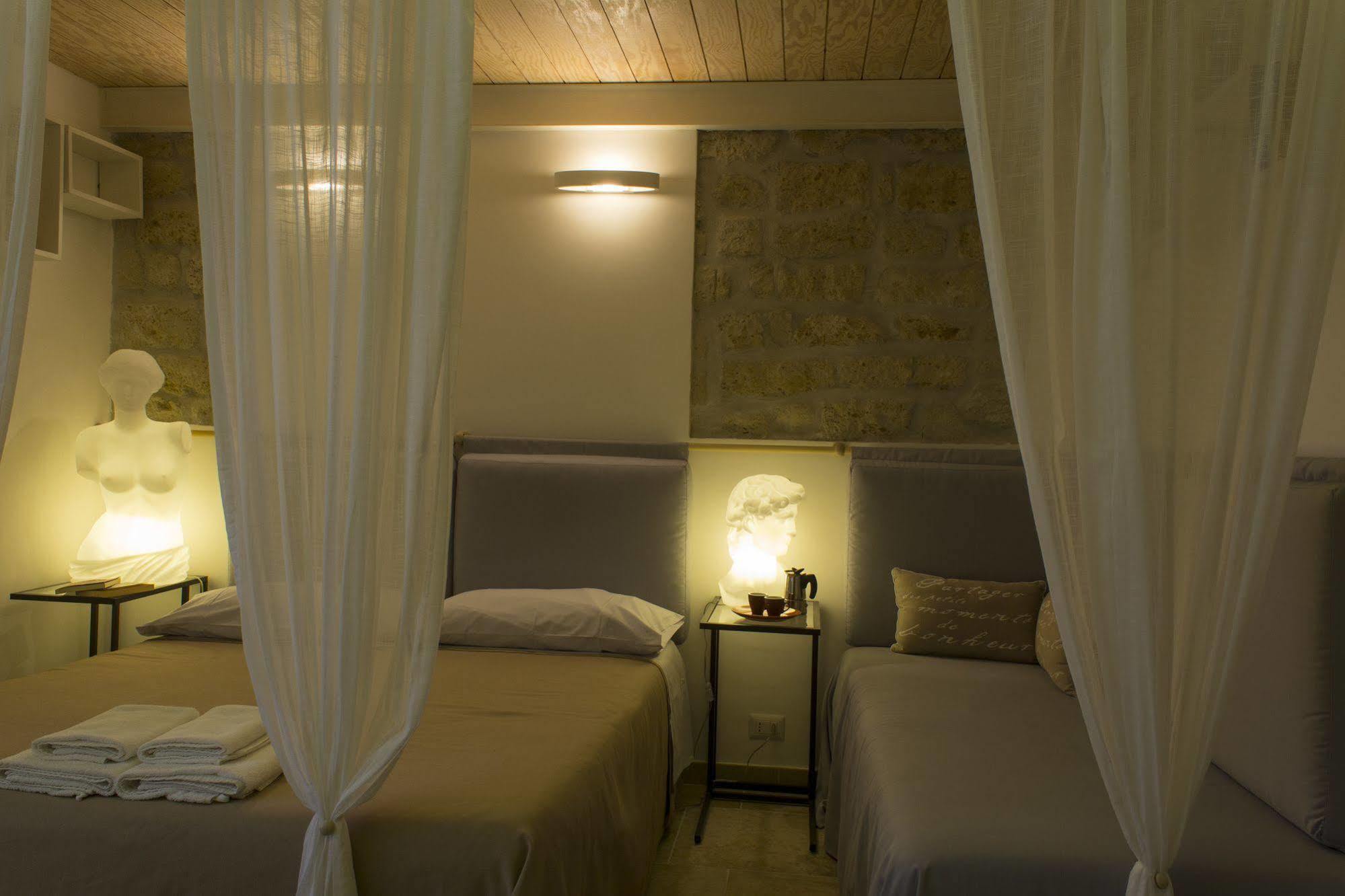 Casa Latina Bed & Breakfast Napoli Ngoại thất bức ảnh